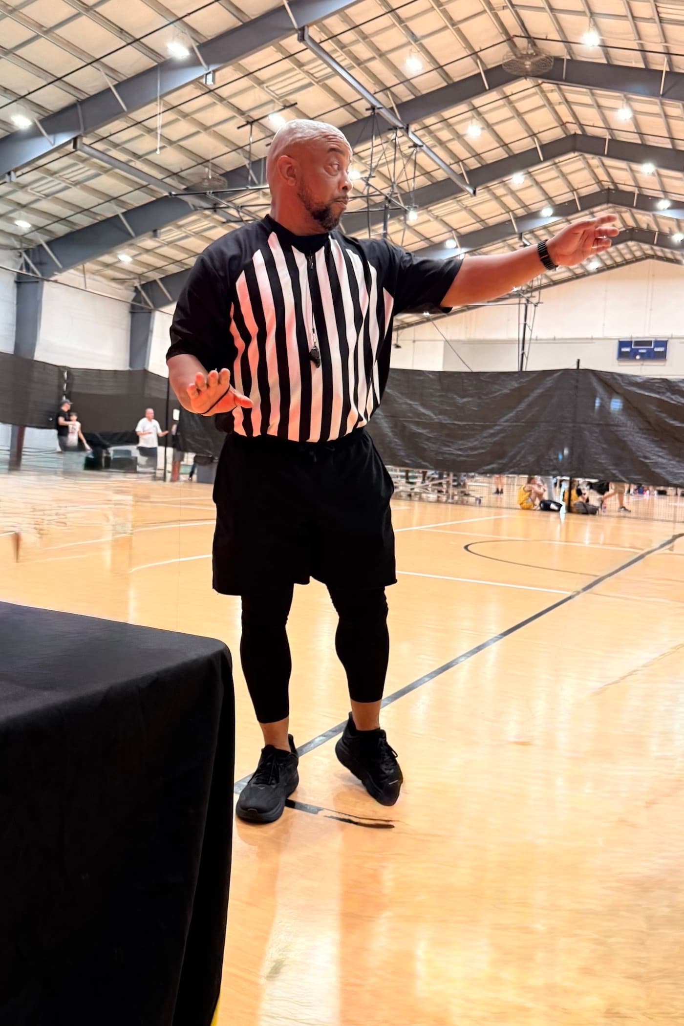 Charnez L Perkins Sr officiating